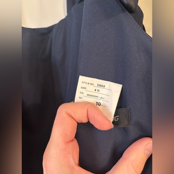 new ALFRED SUNG WINSLET · STYLE D868 · SATIN TWILL bow strap trumpet gown - Picture 6 of 7